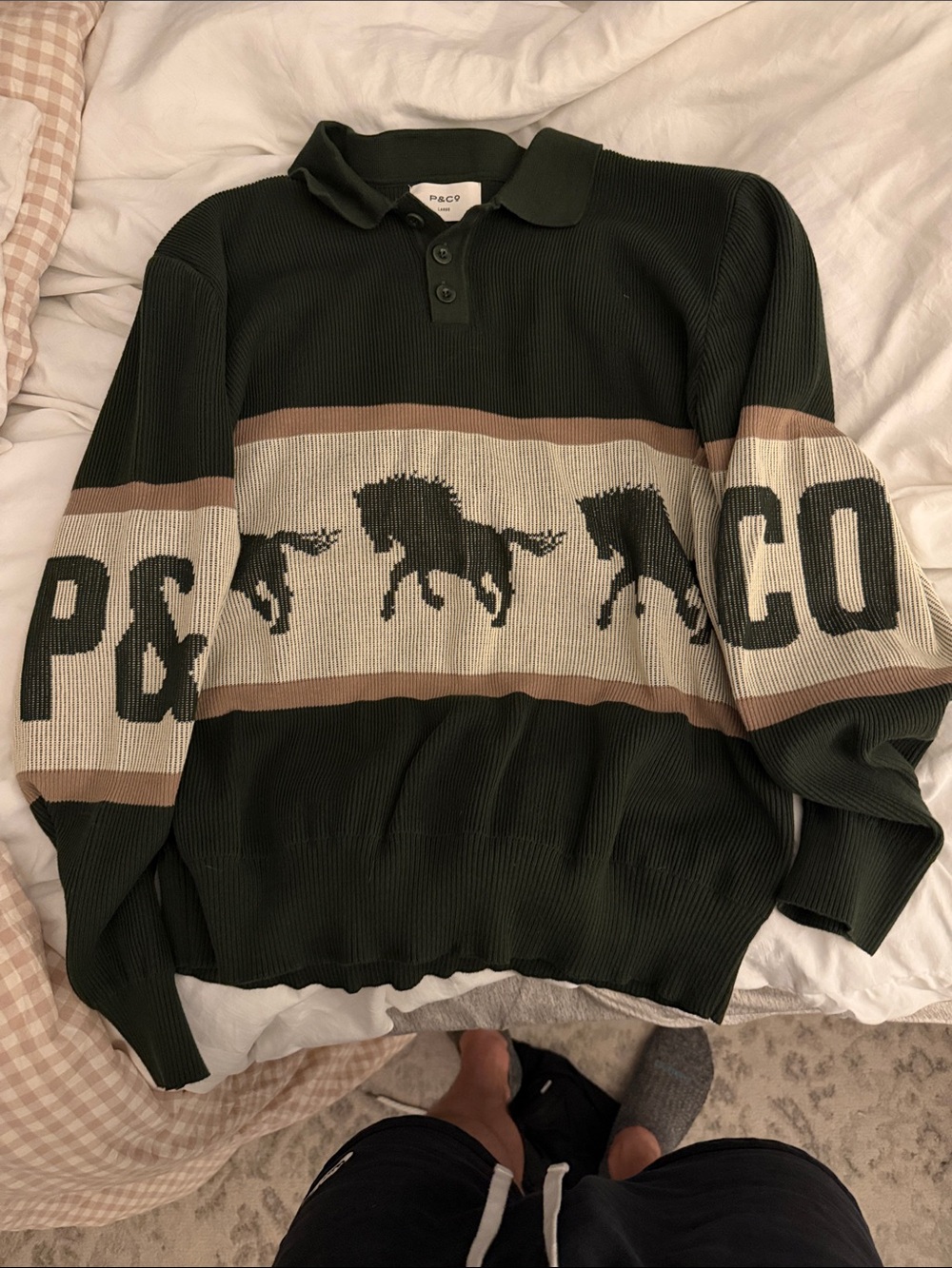 Men's Dark Green Crewneck Polo Sweater with Horse Motif - Picture 3 of 5